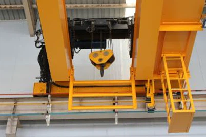 جرثقیل مسافرتی سقفی دو تیر